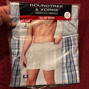 Roundtree and Yorke Mens Boxers size 44